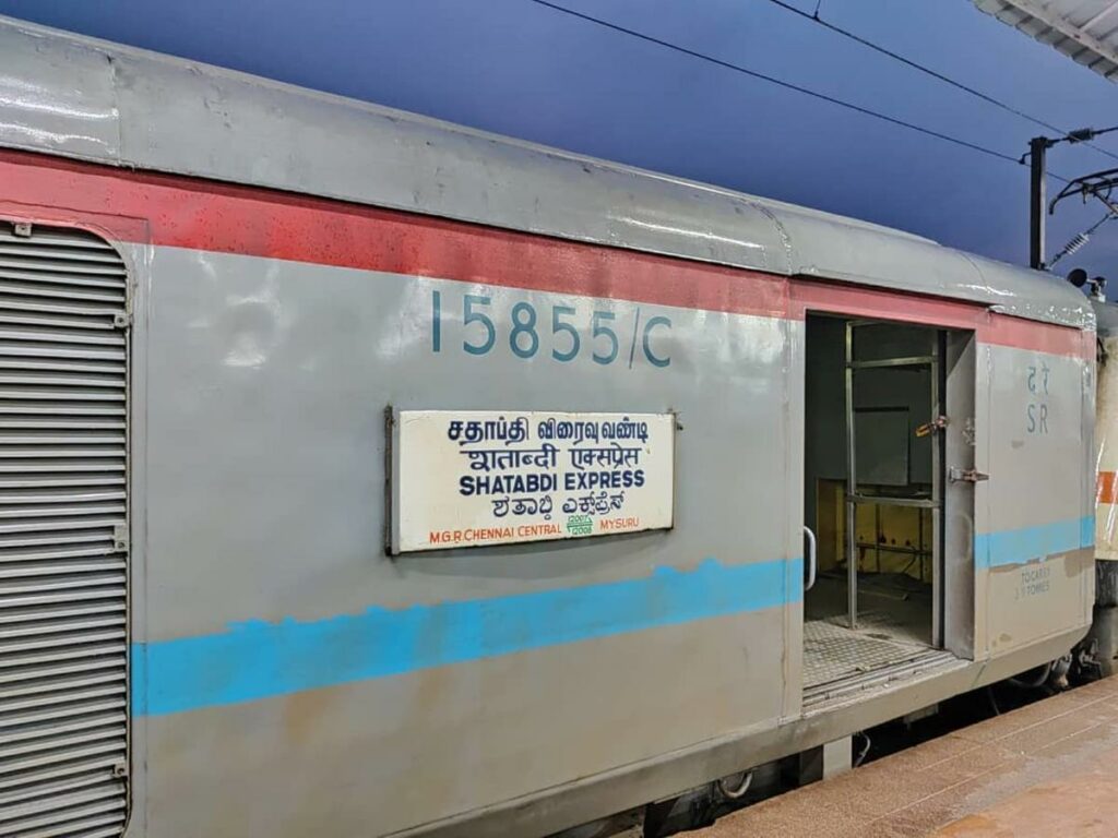 shatabdi vs vande bharat new train