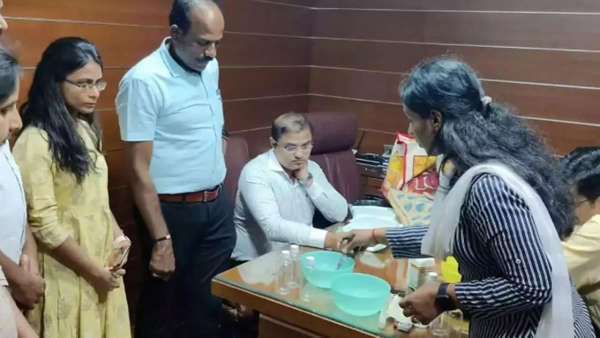 karnataka bjp mla son bribe rs 40 lakh rs 6 crore seized residence
