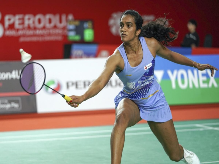 p.v.sindhu qualifies for semi-final