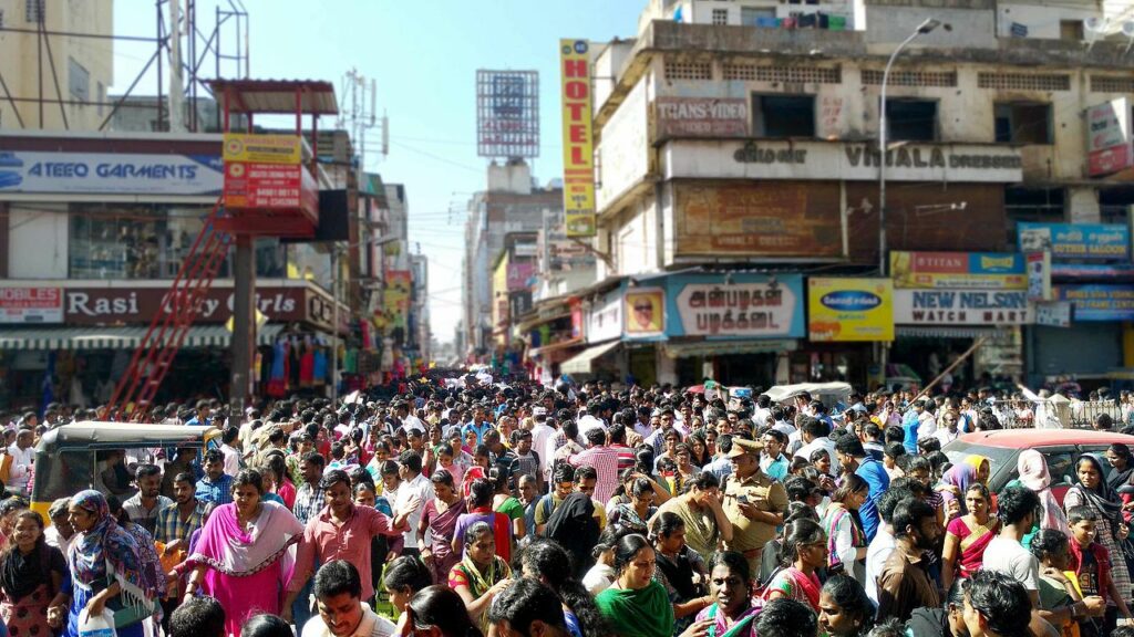 heavy crowded in t nagar for diwali purchase