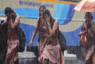 tamilnadu 9 districts got leave due to heavy rain