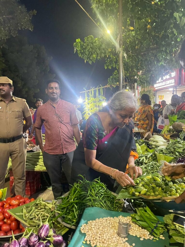 nirmala sitharaman buys vegetables from chennai mylapore market