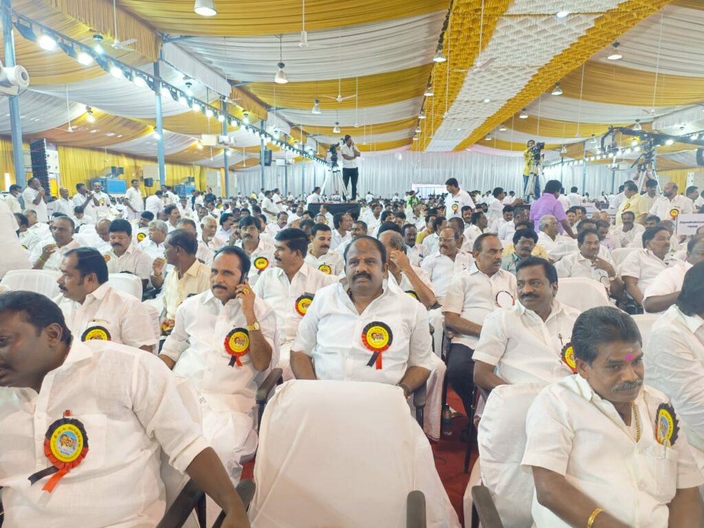 stalin attends dmk general council meeting at aminjikarai