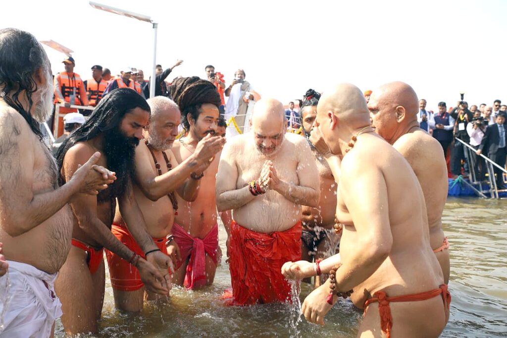 mahakumbh mela is politicized