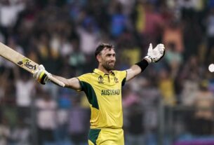 maxwell painful double century