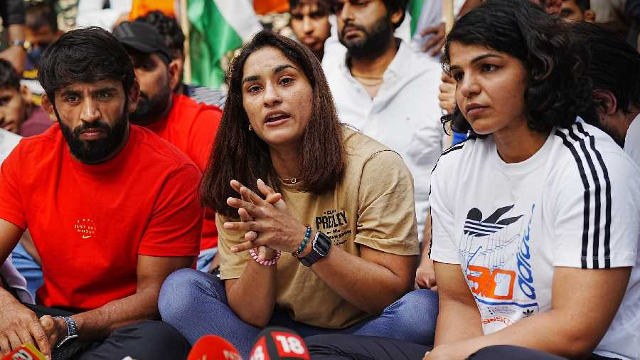 neeraj chopra support wrestlers protest in delhi