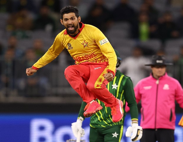 Zimbabwe shocked pakistan by thrill victory