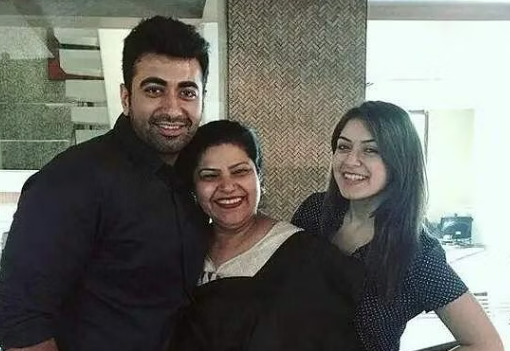 hansika brother separated from wife