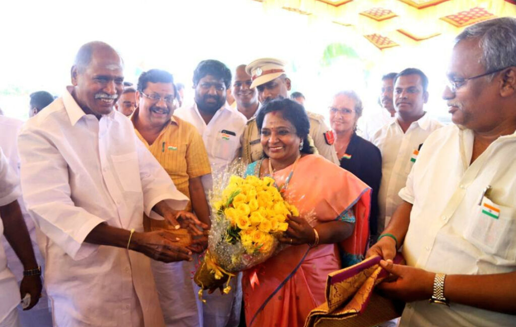 the reason for tamilisai republic day late