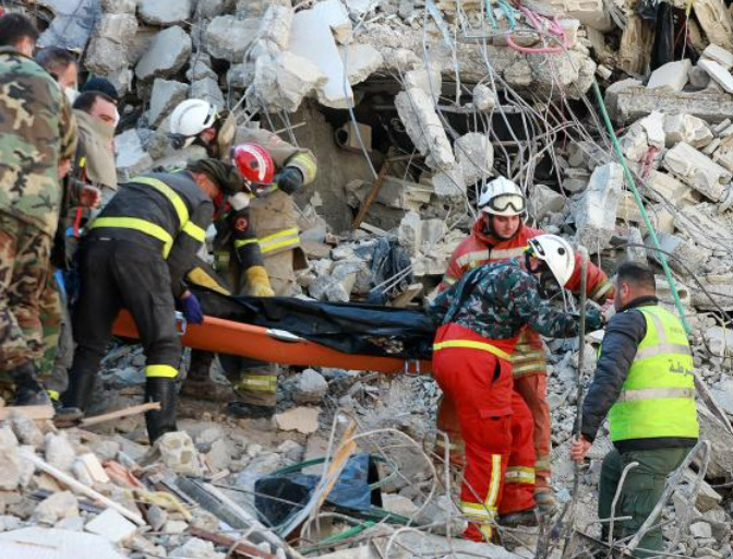 turkey syria earthquake death 23700 rescue efforts continue