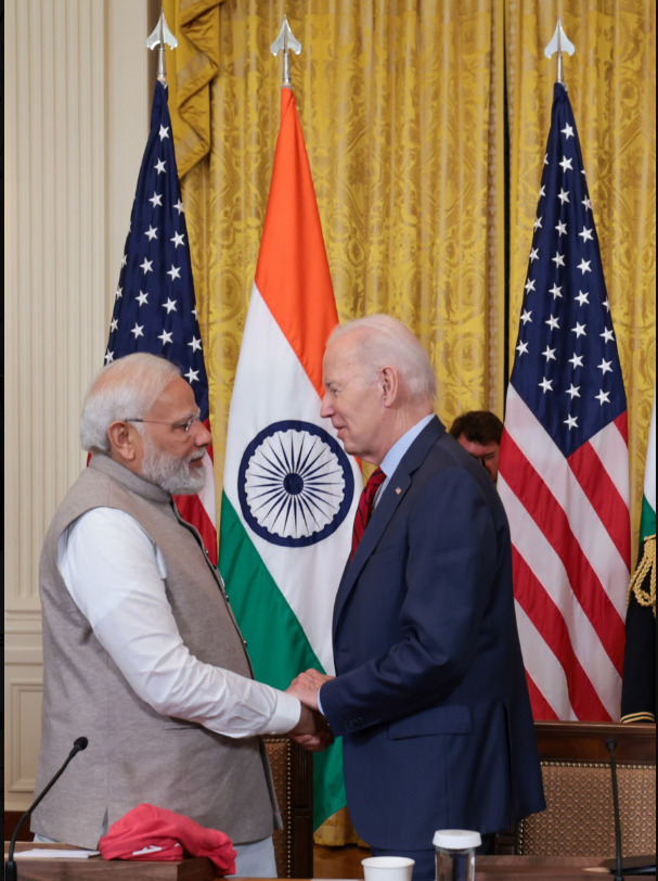 joe biden gifts special t shirt to pm narendra modi