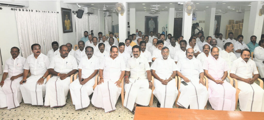 digital thinnai aiadmk district secretary meeting