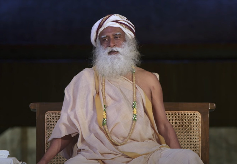 Nama Sadhguru Moon Shiv adalah Shakti