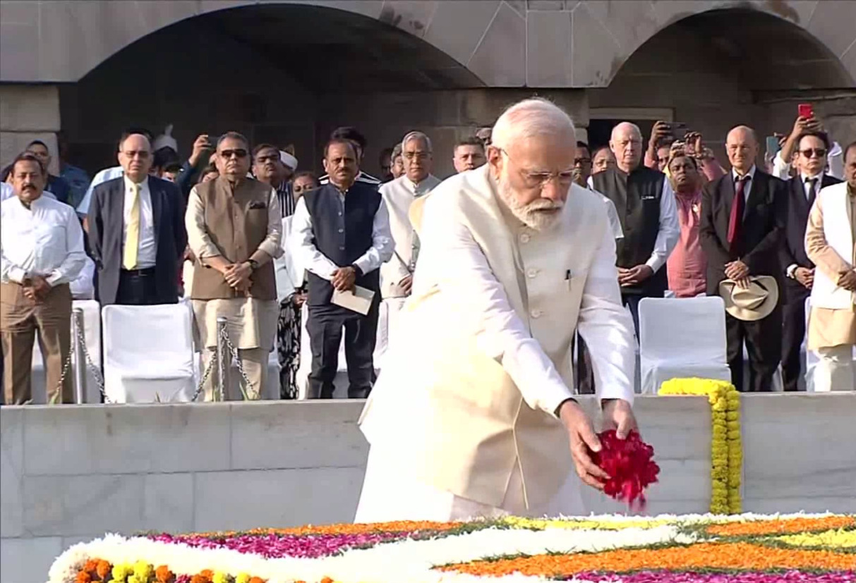 pm modi gandhi memorial