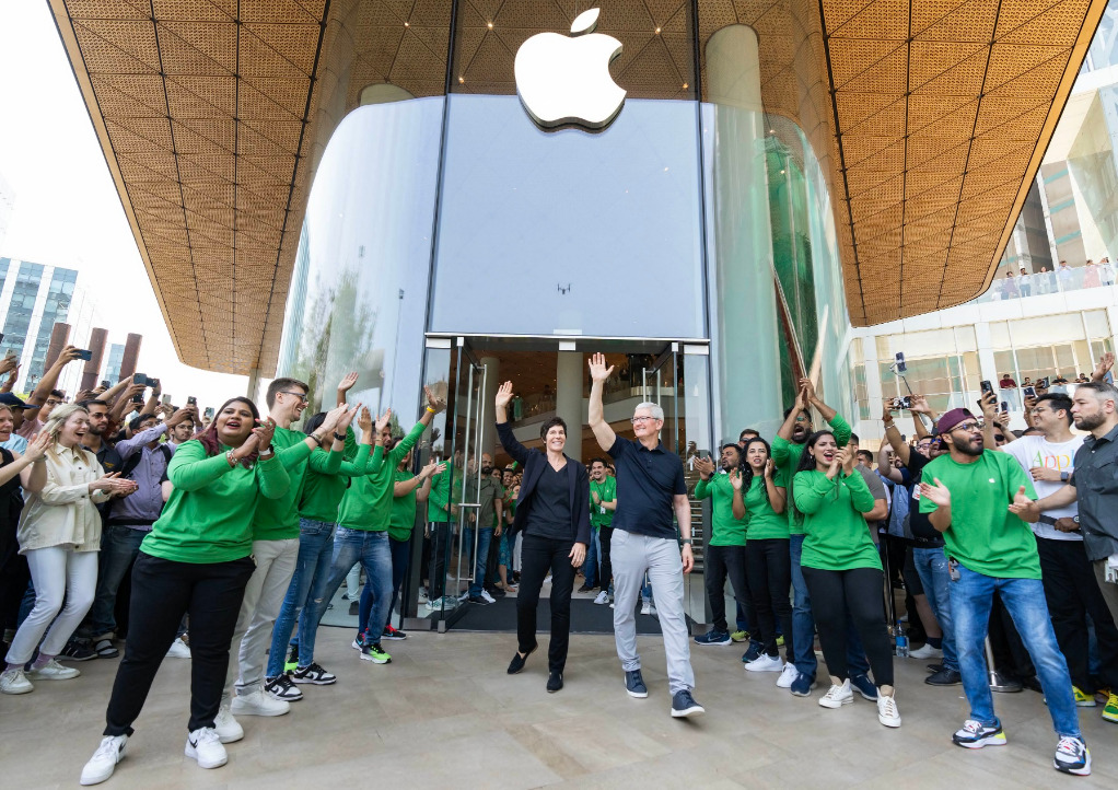 apple store launch