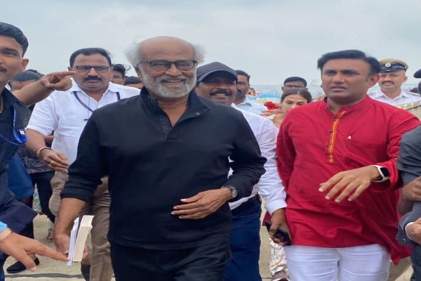 Award to Puneeth Rajkumar Rajinikanth welcomed in Bengaluru