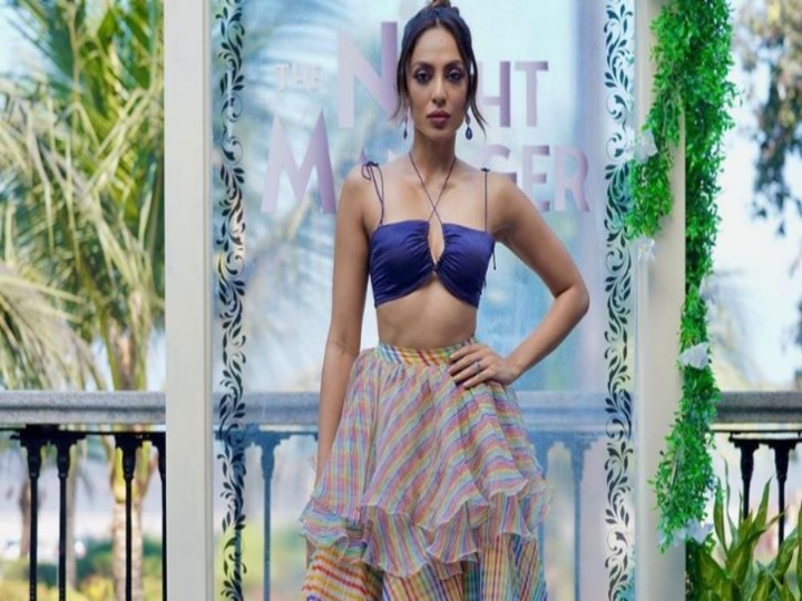 Sobhita dhulipala trolled for kiss