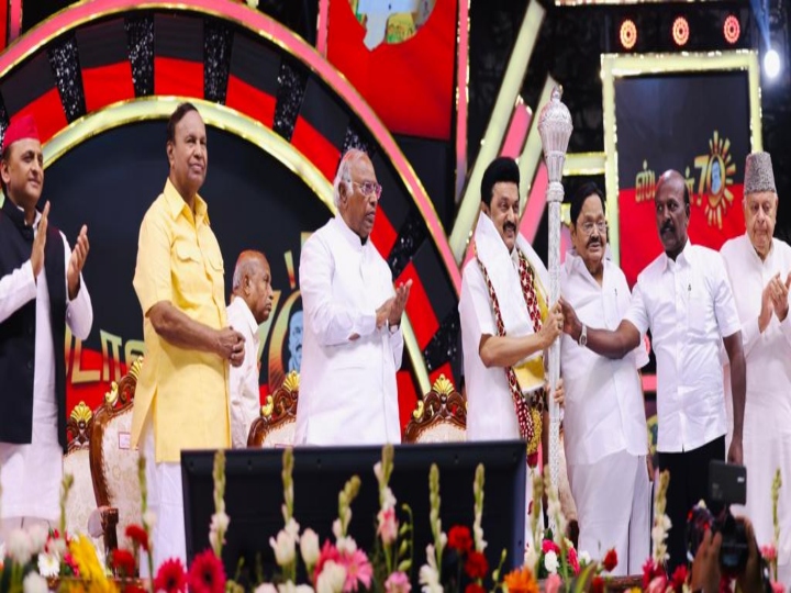 private message to modi stalin twist