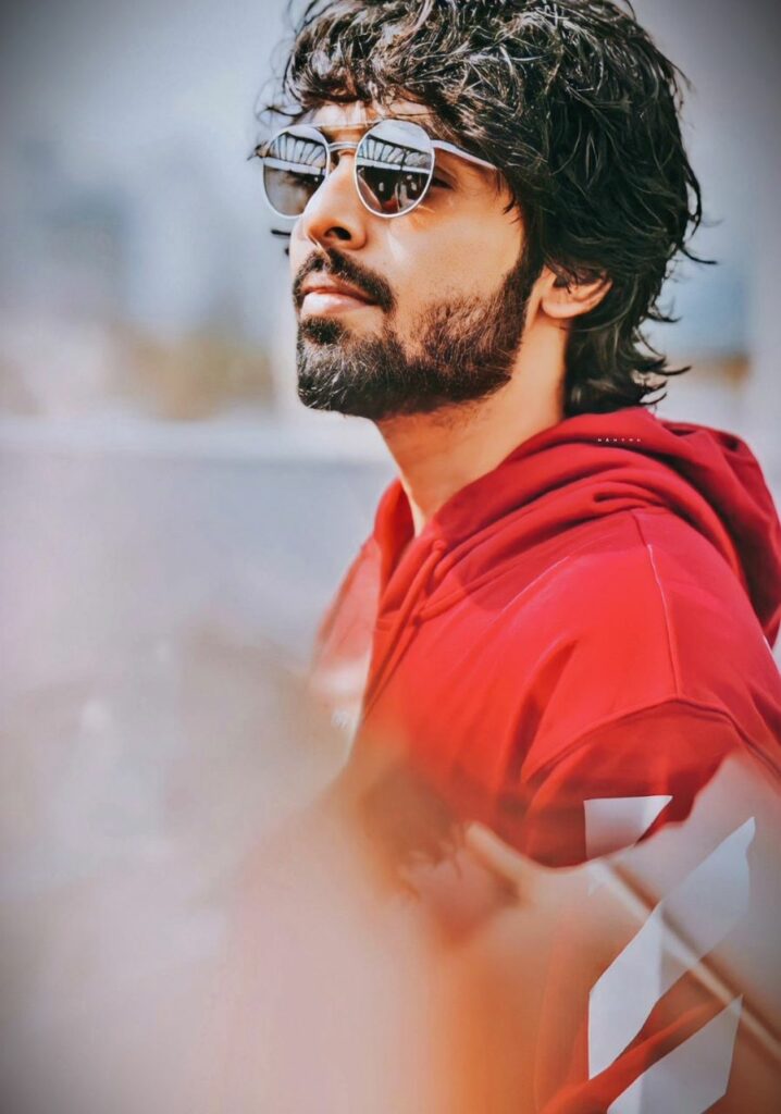 GV Prakash playing with music