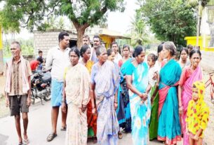 residential areas were flooded with sewage in vellore kamarajapuram