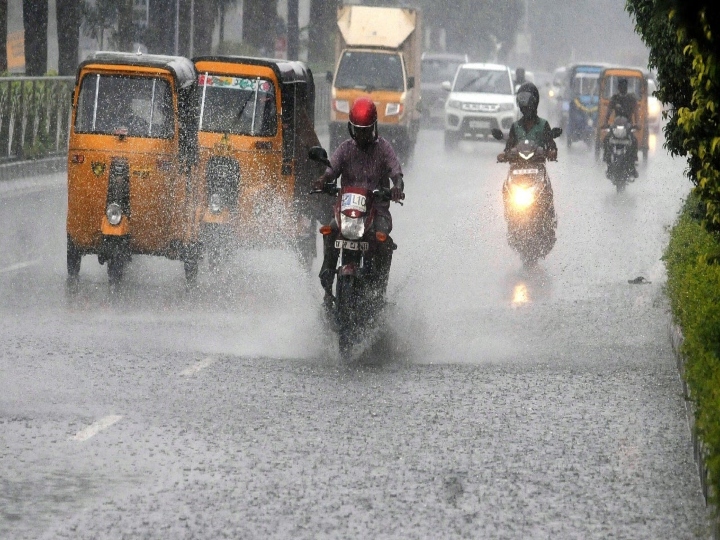 heavy rain in many places