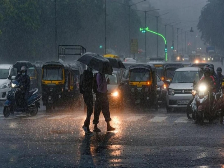 heavy rain in 15 districts of tamilnadu on tomorrow