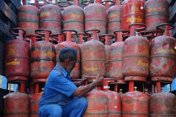 LPG gas cylinder price reduced