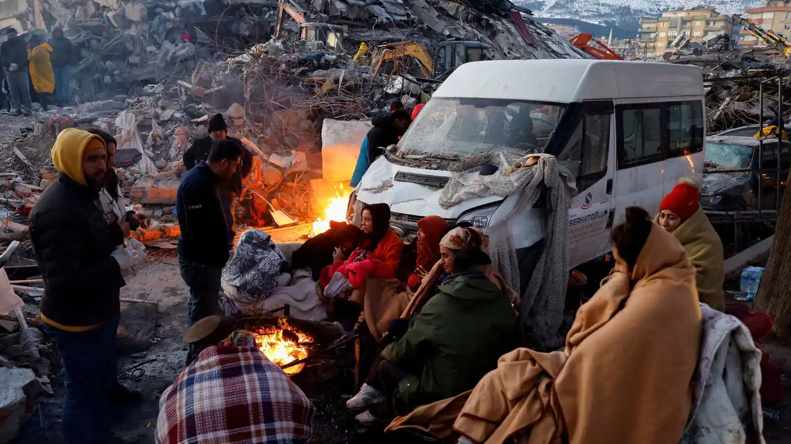 turkey syria earthquake death 23700 rescue efforts continue