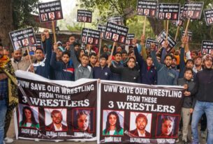 junior wrestlers protest in Delhi