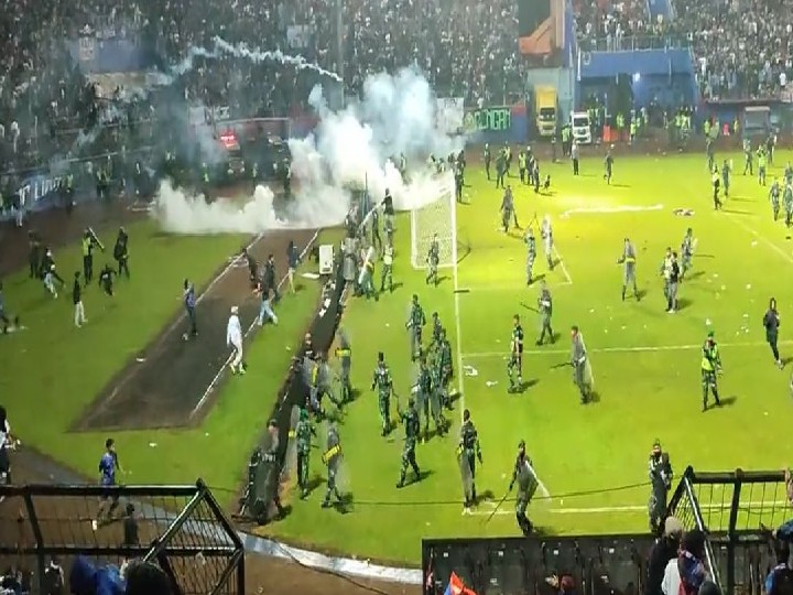 police chief and 9 high official suspended over football riot