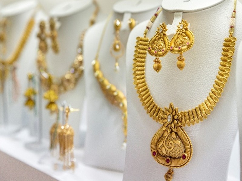 Gold Rate: No change in gold price.... Savaran closes to Rs.55000!