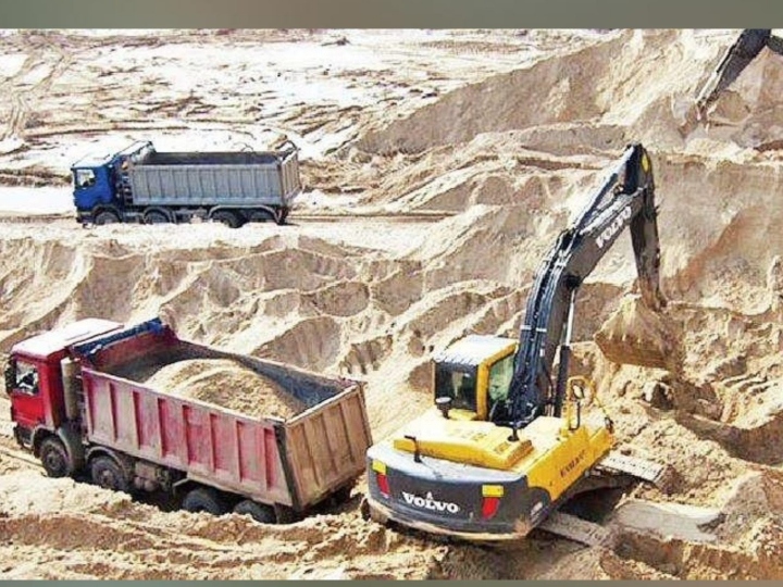 lorry truck owners in indefinite strike