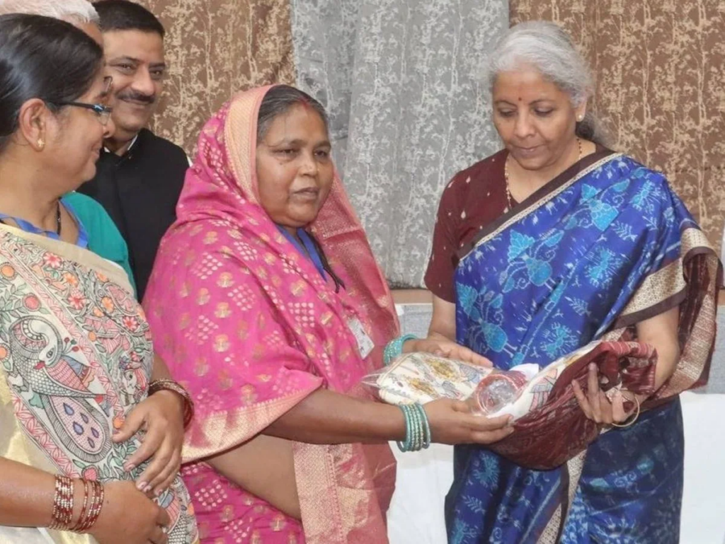 nirmala sitharaman saree goes viral
