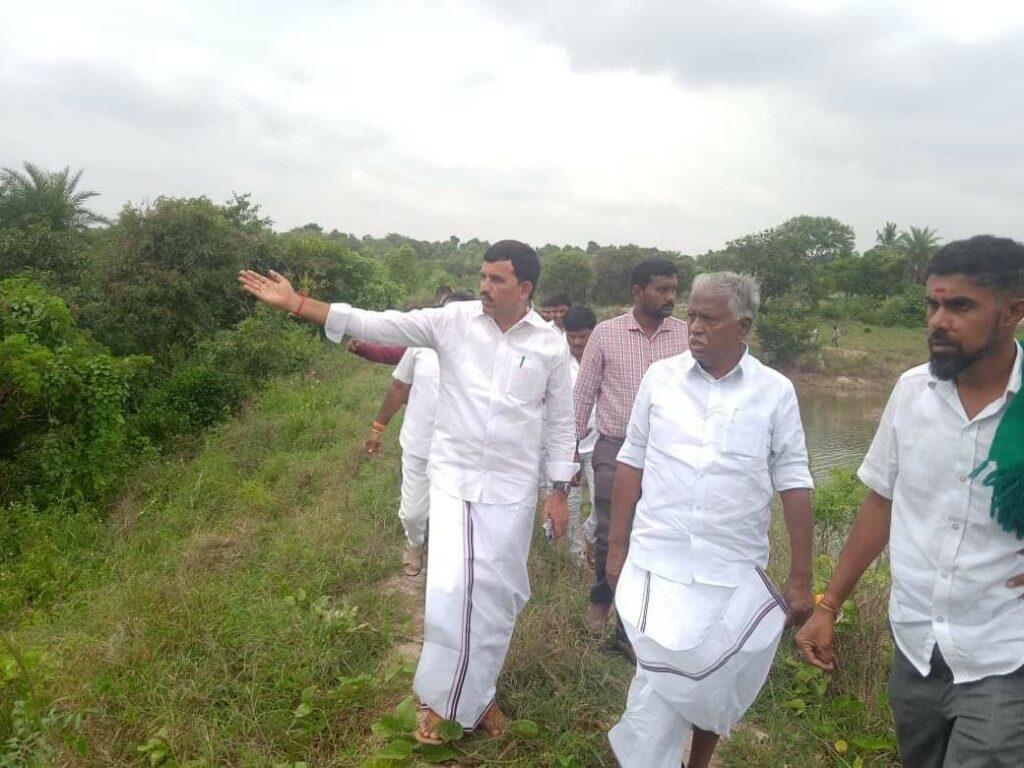 what happend to KP Munusamy admk