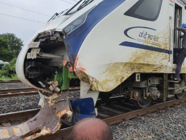 vande bharat express accident