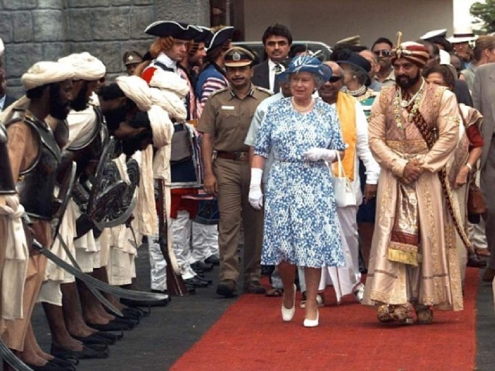 queen elizabeth II attented the marudhanayagam set