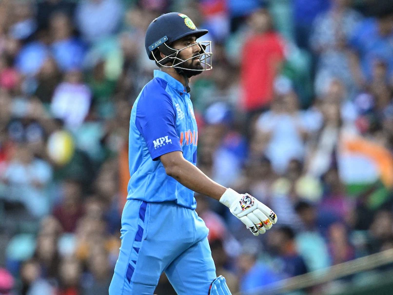 gavaskar says kl rahul doesn't seem to believe in himself