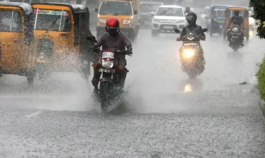 heavy rain with thunder
