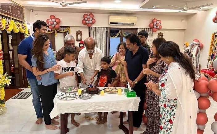 actor rajinikanth poured birthday wishes by Indian celebrities