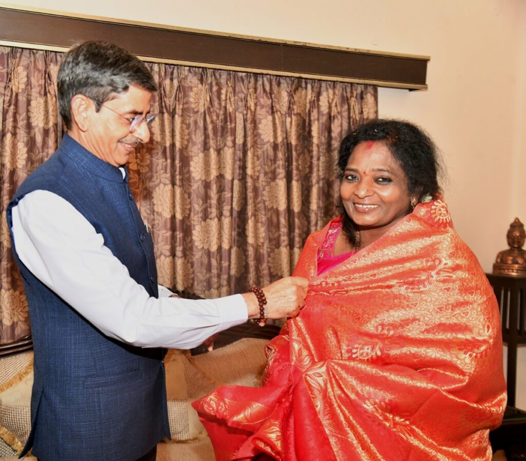 Tamilisai Murasoli heating clash