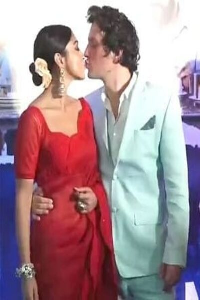 actress shriya explains about her kiss moment with her husband