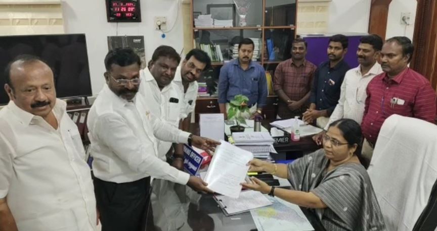 Thirumavalavan and Annamalai filed nomination