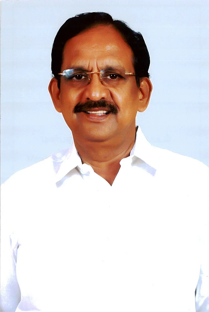 madras high court quashed case against ops