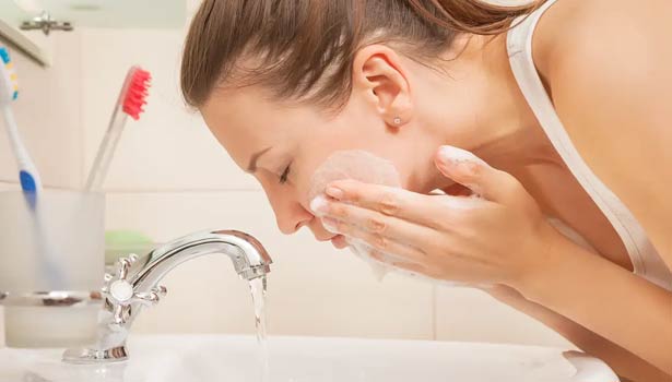 How to Wash Your Face Properly