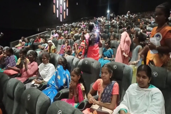 kovai kavitha cinemas varisu movie for only womens
