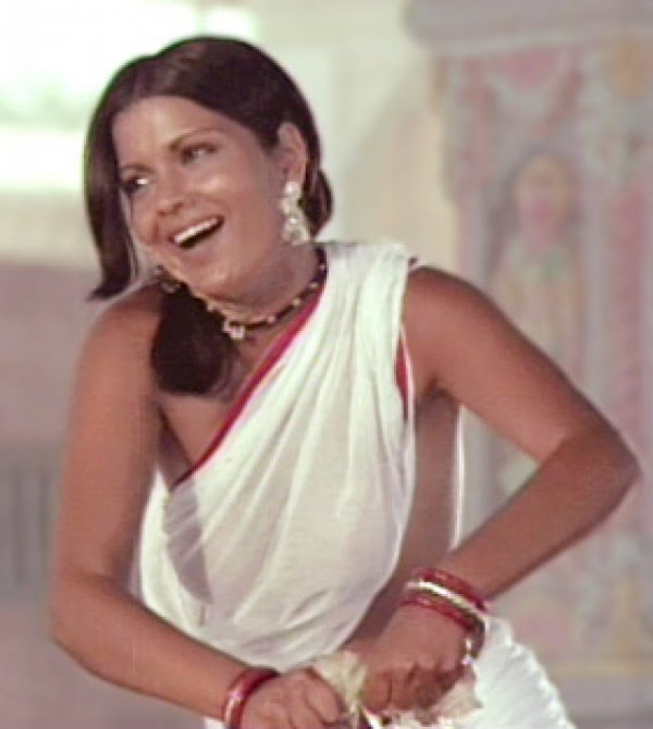 Trending 70s glamor heroine