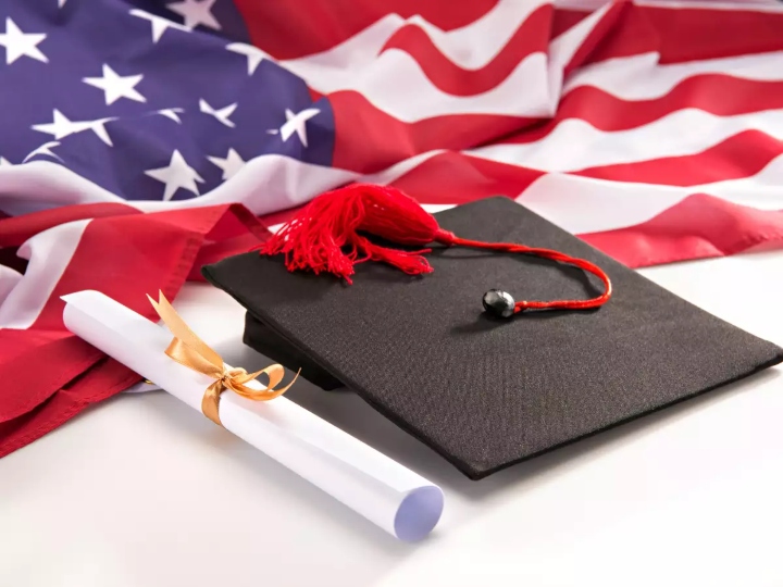 US issued visas to 90000 students