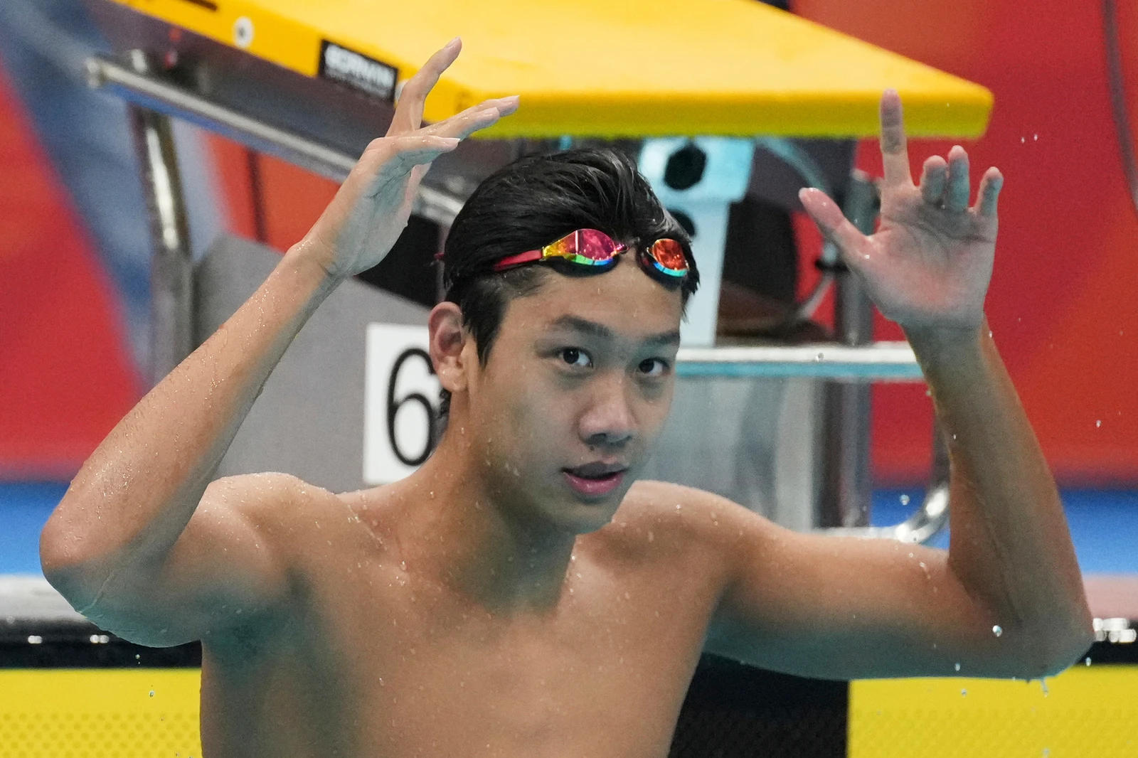 Record-Breaking Pool Sweep: 19-Year-Old Chinese Swimmer Zhang Zhanshuo Claims Seven Gold Medals at Asian Games