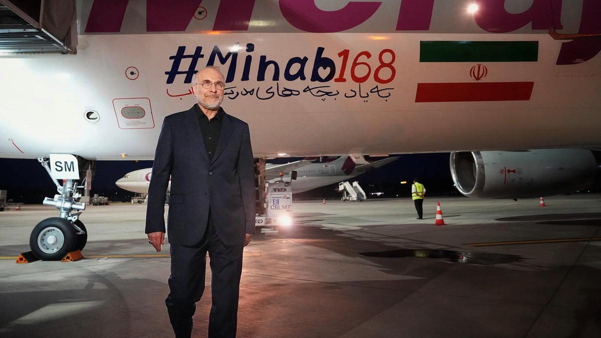 Iran Insists on Control Over Hormuz Strait Reopening Amid Rising Tensions