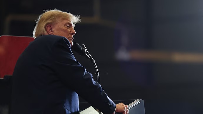 Donald Trump Claims He Deserves a Pulitzer Prize for Writing, Revives Criticism Over Russia Reporting